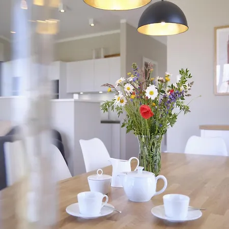 Villa Reetland Am - Luxus Reetdachvilla Mit 3 Schlafzimmern, Sauna Und Kamin H18