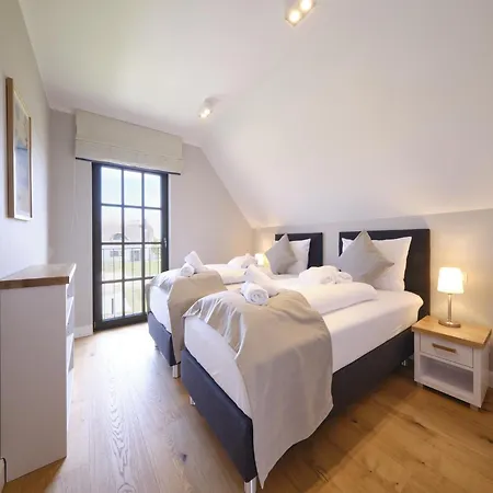 Reetland Am - Luxus Reetdachvilla Mit 3 Schlafzimmern, Sauna Und Kamin H18 Villa Dranske