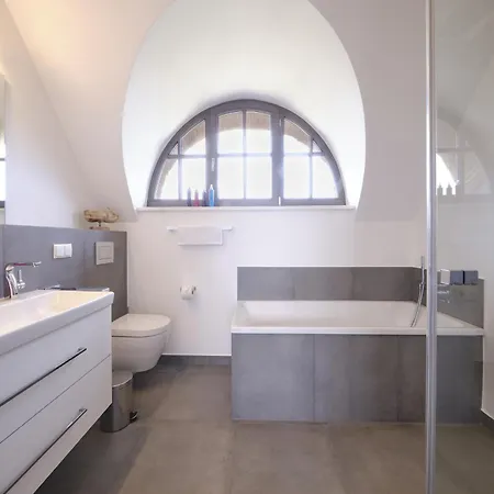 Reetland Am - Luxus Reetdachvilla Mit 3 Schlafzimmern, Sauna Und Kamin H18 Villa *