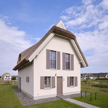 Reetland Am - Luxus Reetdachvilla Mit 3 Schlafzimmern, Sauna Und Kamin H18 * Dranske