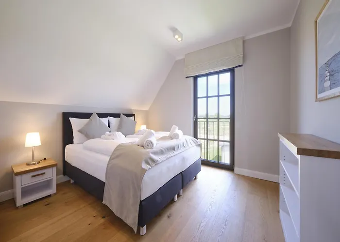 빌라 Reetland Am - Luxus Reetdachvilla Mit 3 Schlafzimmern, Sauna Und Kamin H18 *