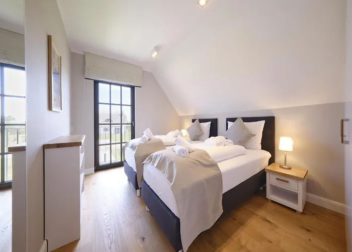 Reetland Am - Luxus Reetdachvilla Mit 3 Schlafzimmern, Sauna Und Kamin H18 빌라 드란스케